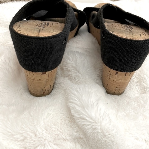 LUCKY BRAND Black strap Cork wedge sandal - Picture 3 of 5